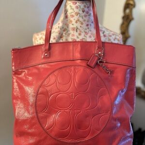 POMEGRANATE PINK 
COACH LAURA PATENT LEATHER TOTE BAG PURSE HANDBAG